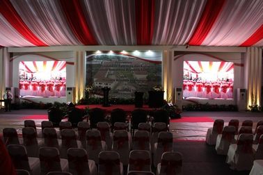 buy Pitch 8mm SMD 3in1 Indoor Led Screens , 15625dots/m2 Pixel Density Led Display online manufacturer